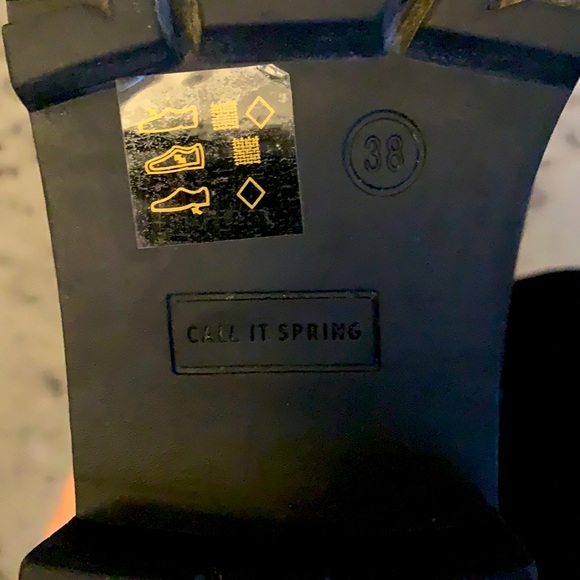 Like New Combat Lug Boots - Picture 6 of 7